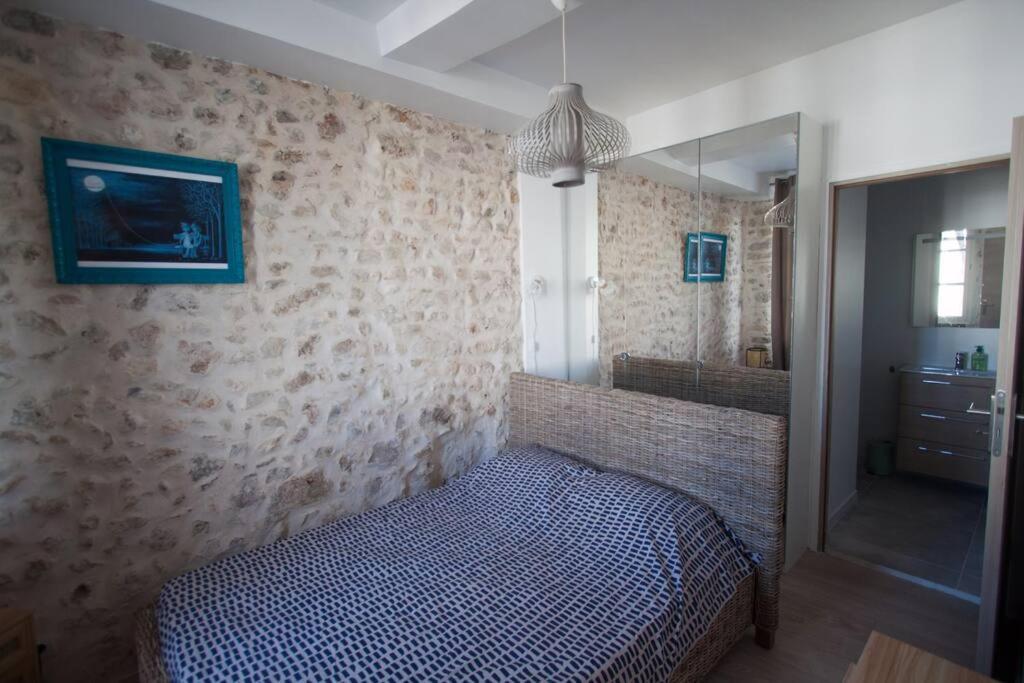 Charming Flat 3 Ppl Center Of Town Wi-fi, Ac, New Appartement *